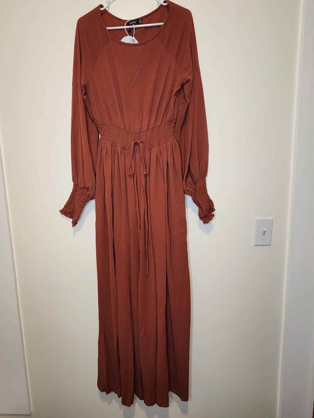 BOOHOO Sophia Shirred Waist & Cuff Maxi Dress